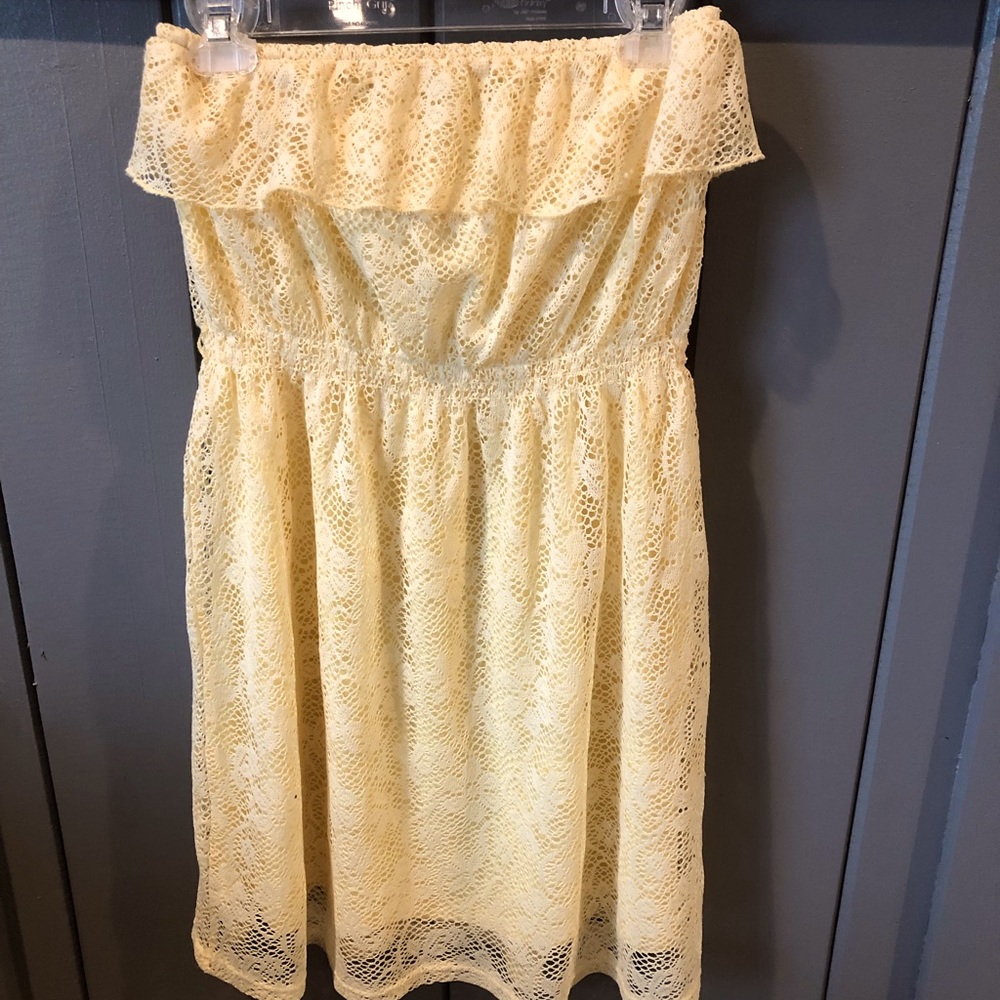 Strapless dress